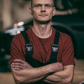 Денис Кашинцев