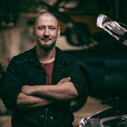 Виктор Мирошниченко